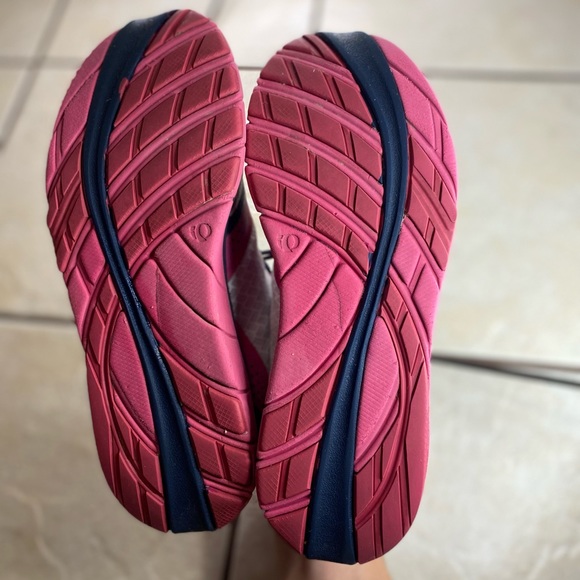 Pearl Izumi Project Emotion Road M2 Level 2 Women's Running Shoes Pink White - Picture 10 of 11